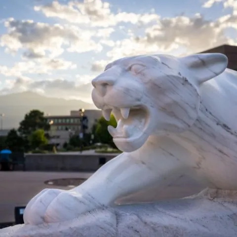 mountain lion statue